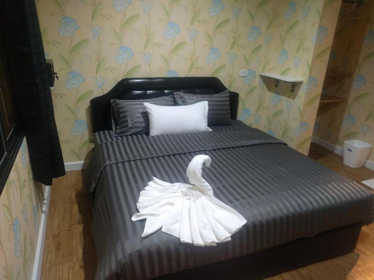 Gw Guesthouse Pattaya Exteriör bild