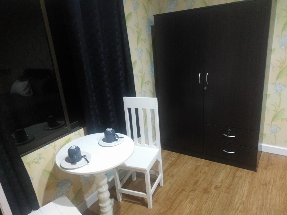 Gw Guesthouse Pattaya Exteriör bild